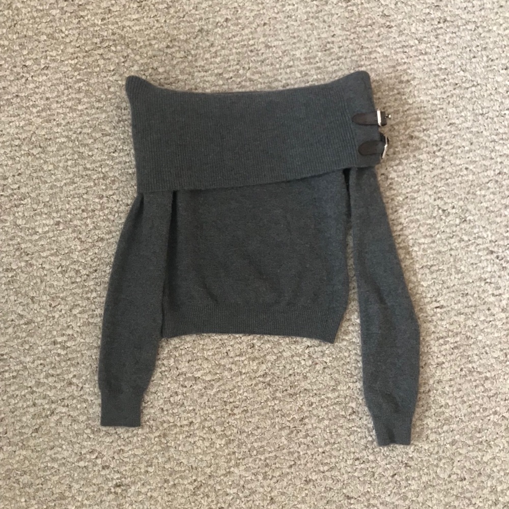 Ralph Lauren off the shoulder cashmere sweater, P
